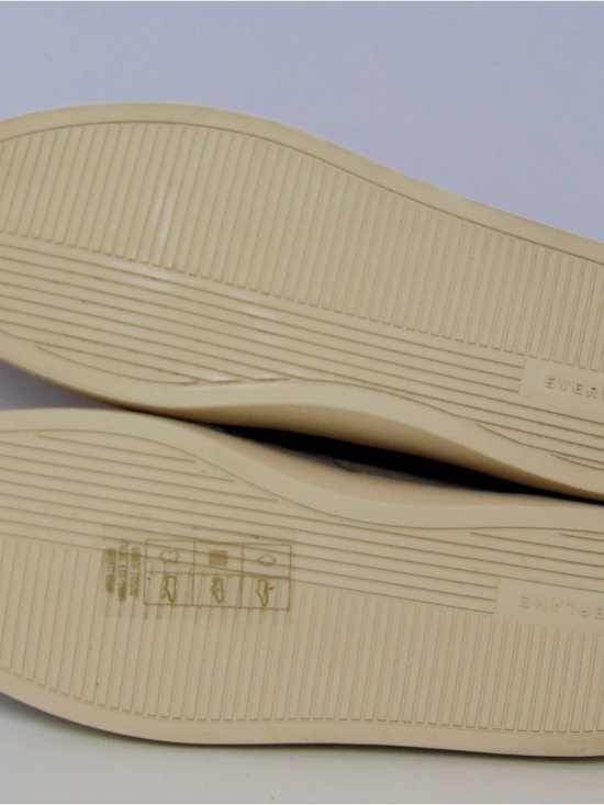 Everlane NWOB Tan Suede Chukka Boots Men’s 7.5 main image 6